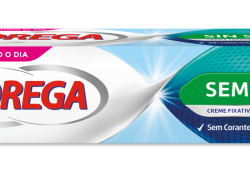 Corega Creme Fixador Prótese Sem Sabor 